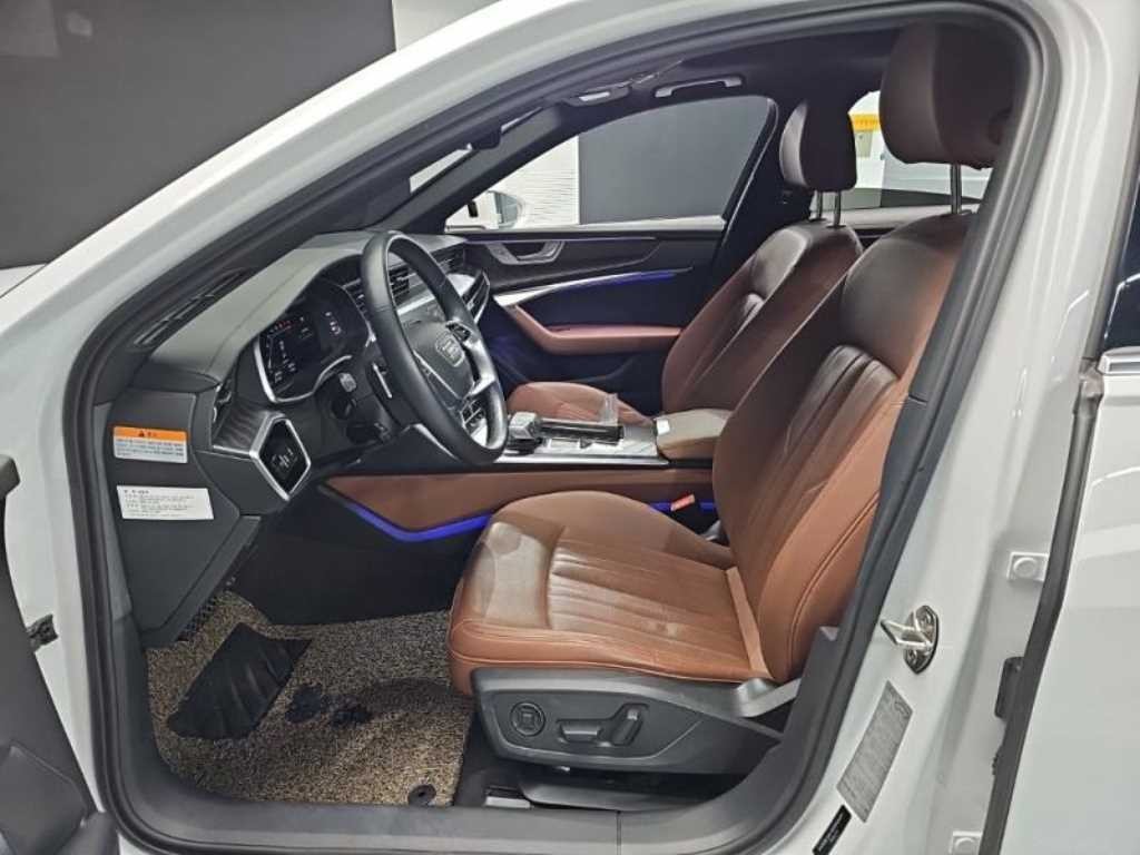 아우디 A6 A6 (C8) 45 TFSI 프리미엄 이미지 18