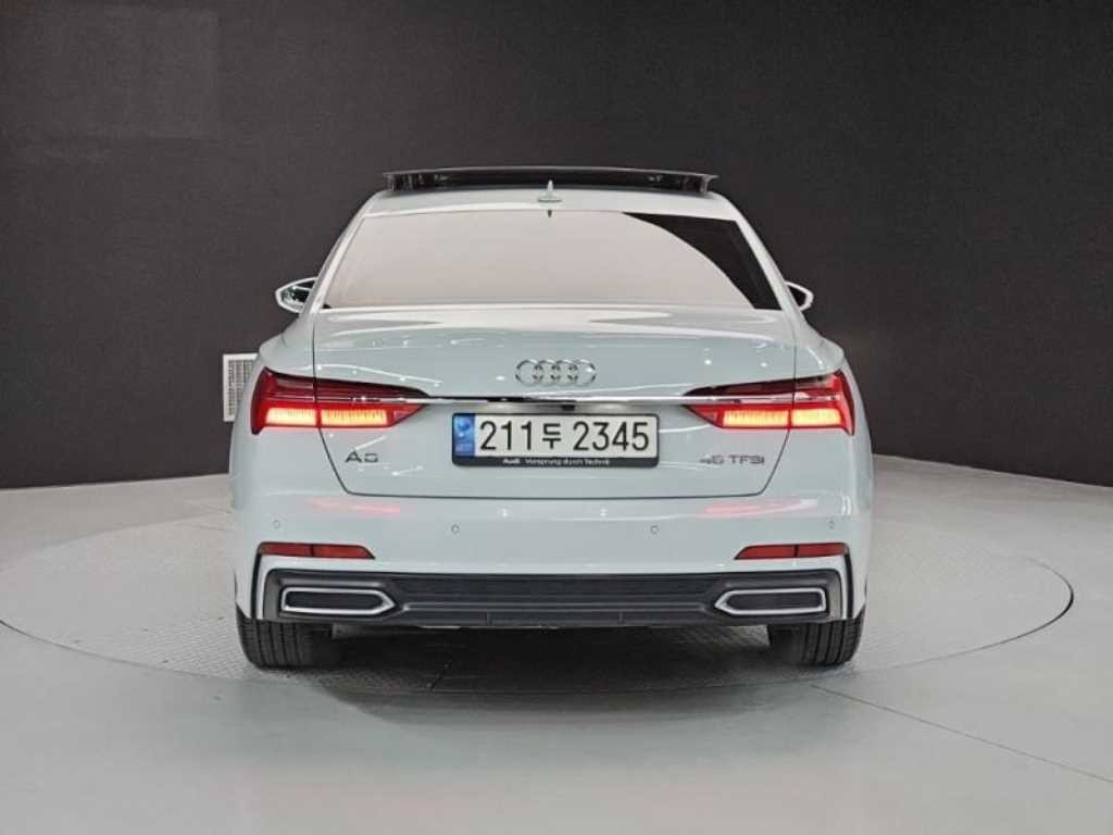 아우디 A6 A6 (C8) 45 TFSI 프리미엄 이미지 3