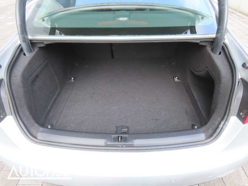 아우디 A4 뉴 A4 2.0 TDI 이미지 19