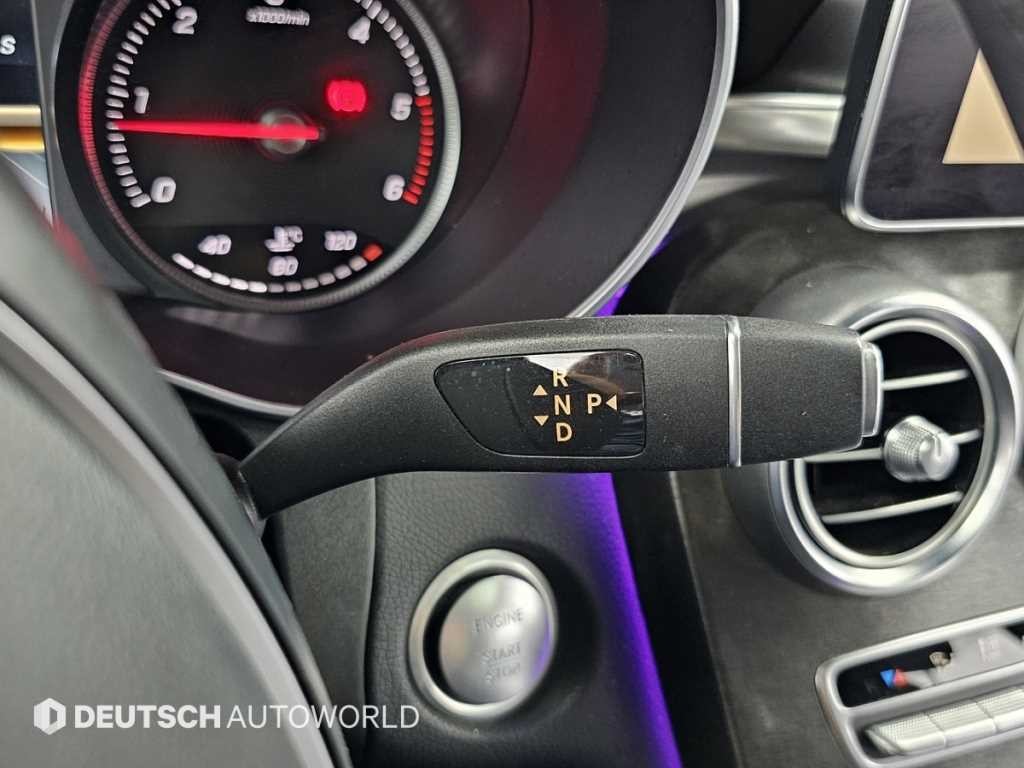 벤츠 GLC 클래스 GLC클래스 X253 GLC 220 d 4MATIC 프리미엄 쿠페 이미지 9