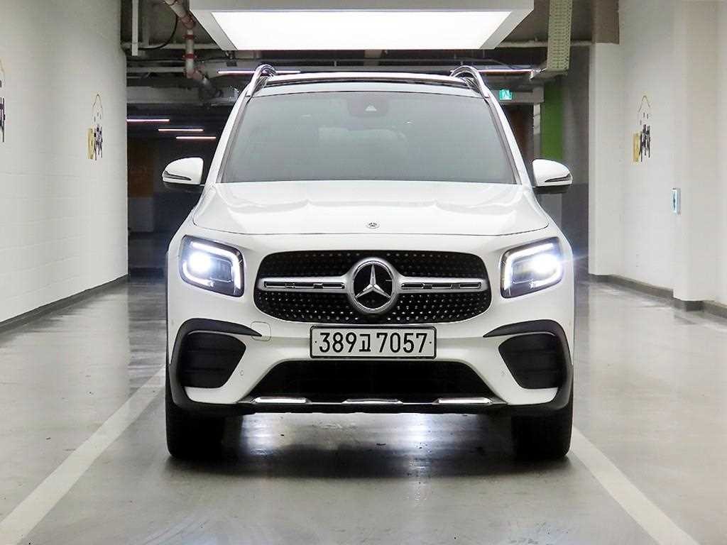벤츠 GLB 클래스 GLB클래스 X247 GLB 250 4MATIC 이미지 1