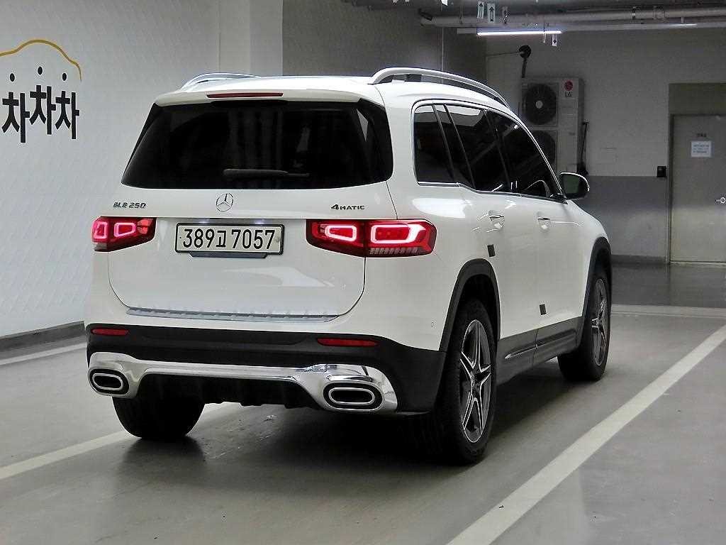 벤츠 GLB 클래스 GLB클래스 X247 GLB 250 4MATIC 이미지 4