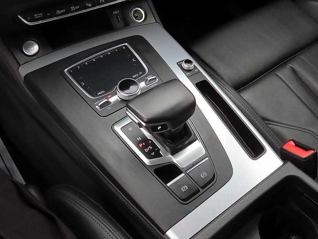 아우디 Q5 Q5 (FY) 40 TDI 콰트로 프리미엄 이미지 11