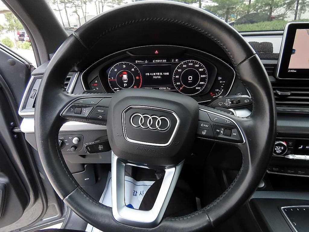 아우디 Q5 Q5 (FY) 40 TDI 콰트로 프리미엄 이미지 8