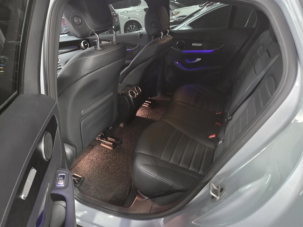 벤츠 GLC 클래스 GLC클래스 X253 GLC 300 4MATIC 쿠페 이미지 11