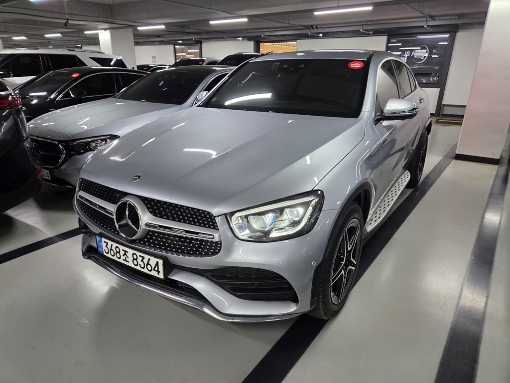 벤츠 GLC 클래스 GLC클래스 X253 GLC 300 4MATIC 쿠페 이미지 2