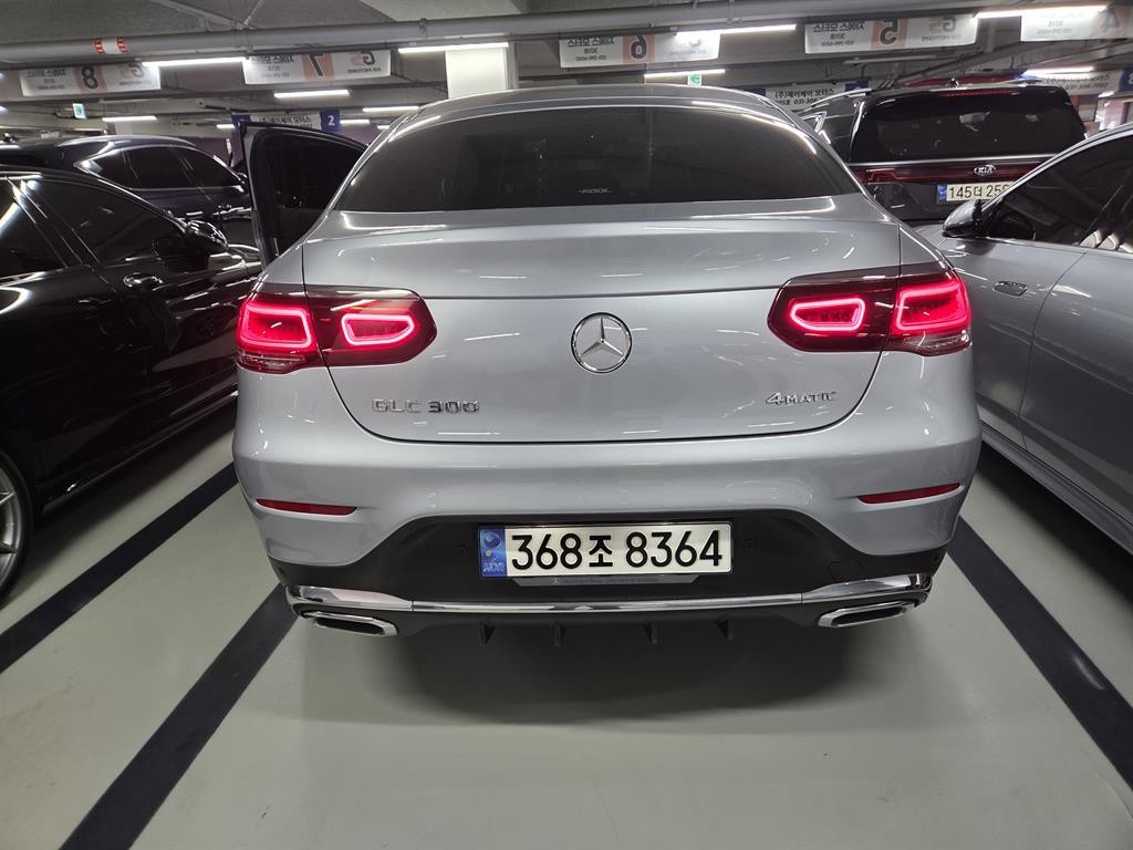 벤츠 GLC 클래스 GLC클래스 X253 GLC 300 4MATIC 쿠페 이미지 4
