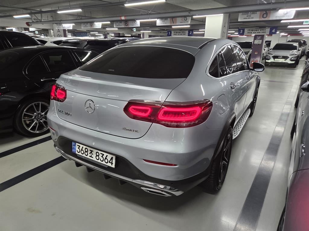 벤츠 GLC 클래스 GLC클래스 X253 GLC 300 4MATIC 쿠페 이미지 5