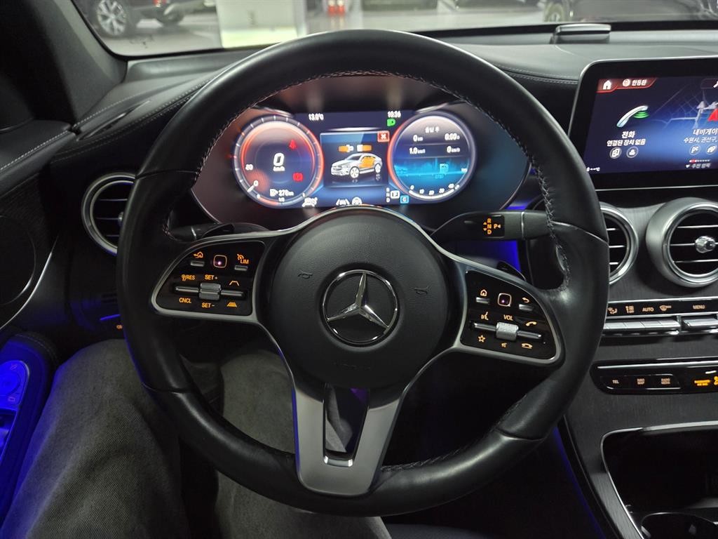 벤츠 GLC 클래스 GLC클래스 X253 GLC 300 4MATIC 쿠페 이미지 7