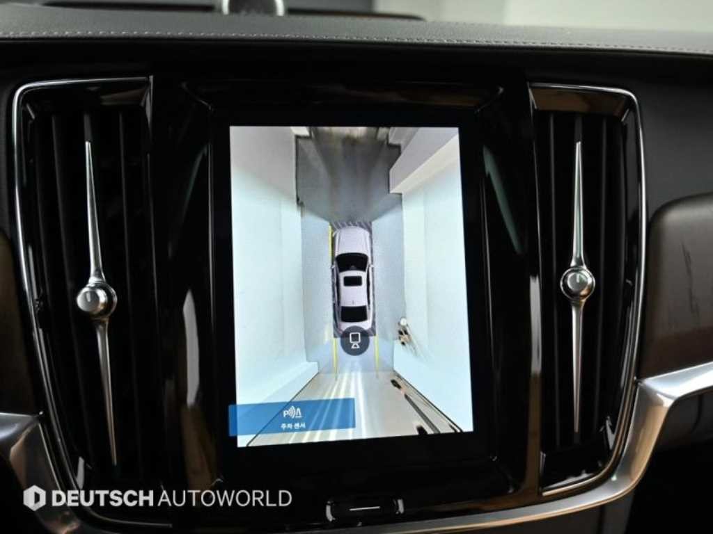 볼보 S90 B6 AWD 인스크립션 이미지 15