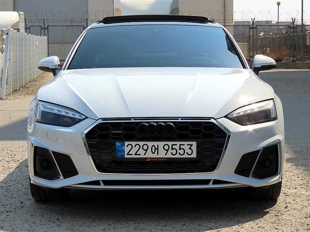 아우디 A5 A5 (F5) 45 TFSI 콰트로 프리미엄 쿠페 이미지 1