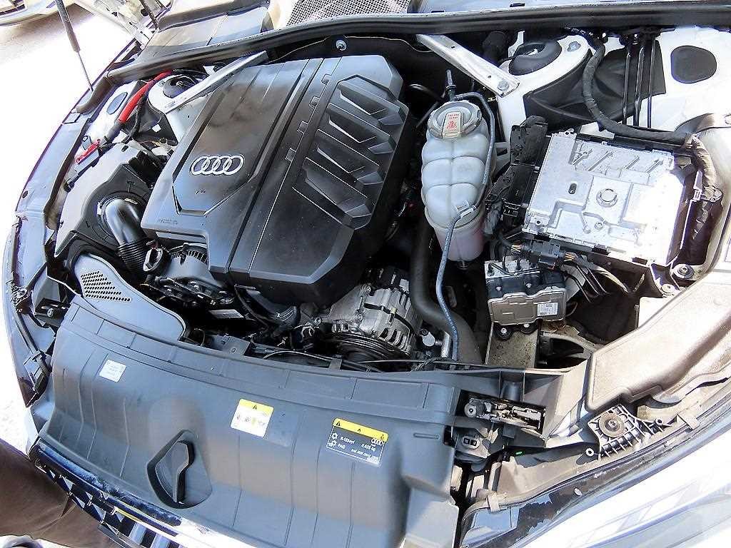 아우디 A5 A5 (F5) 45 TFSI 콰트로 프리미엄 쿠페 이미지 18