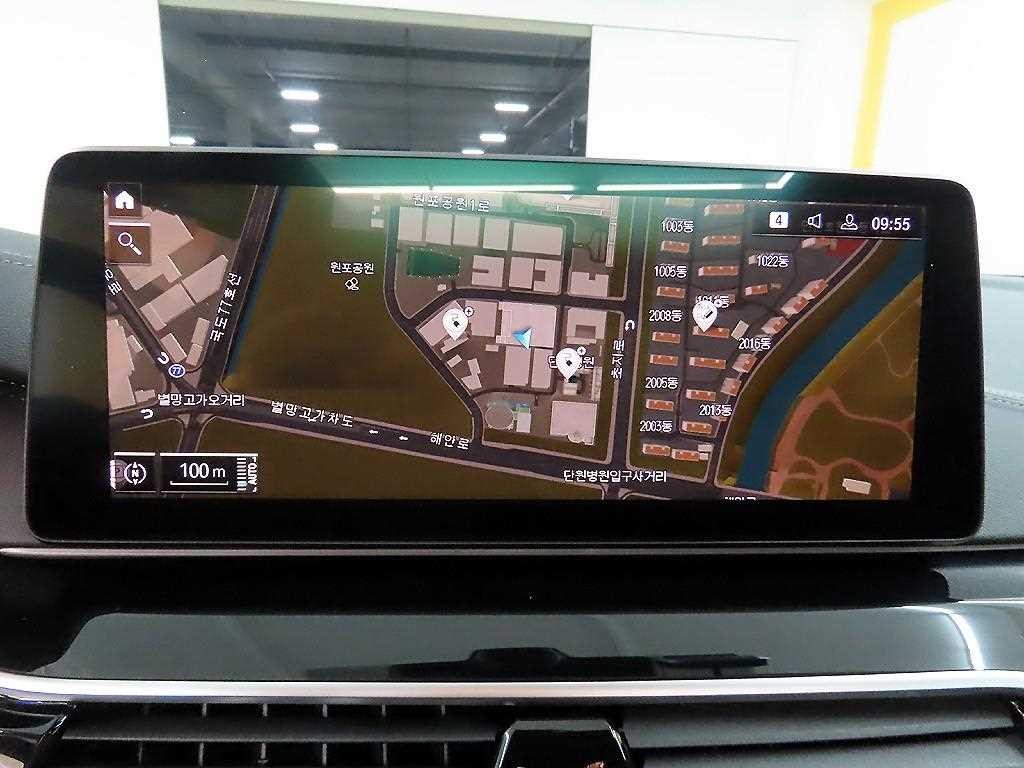 BMW 5시리즈 5시리즈 (G30) 530e M 스포츠 이미지 14