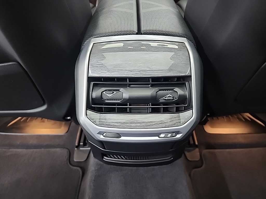 BMW 7시리즈 7시리즈 (G70) 740d xDrive M 스포츠 이미지 13