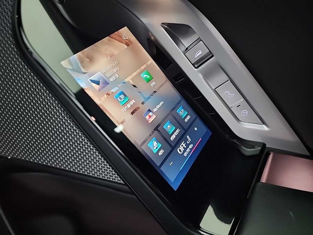 BMW 7시리즈 7시리즈 (G70) 740d xDrive M 스포츠 이미지 14