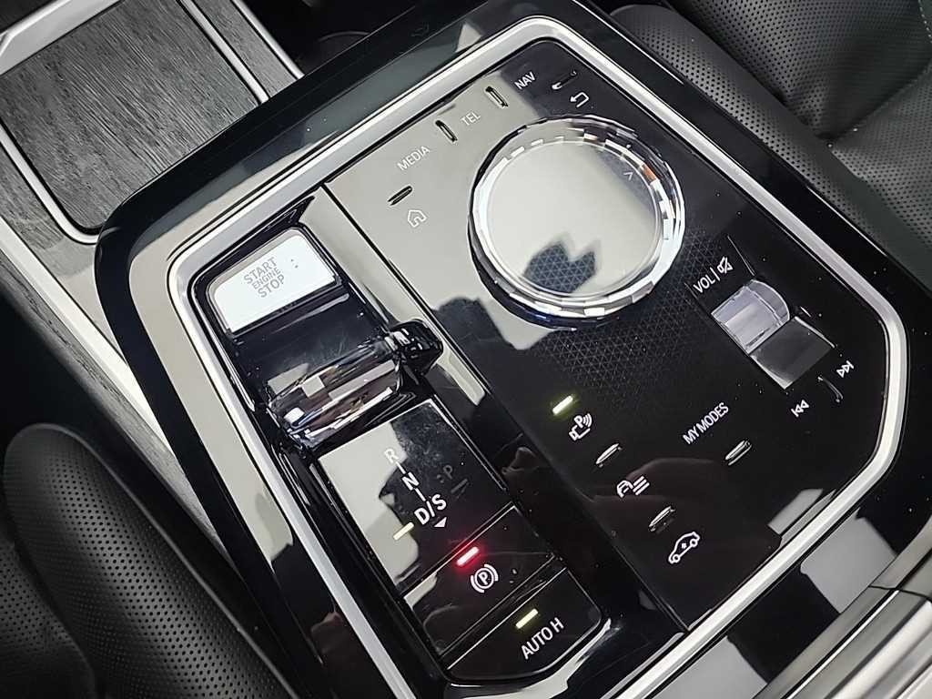 BMW 7시리즈 7시리즈 (G70) 740d xDrive M 스포츠 이미지 8