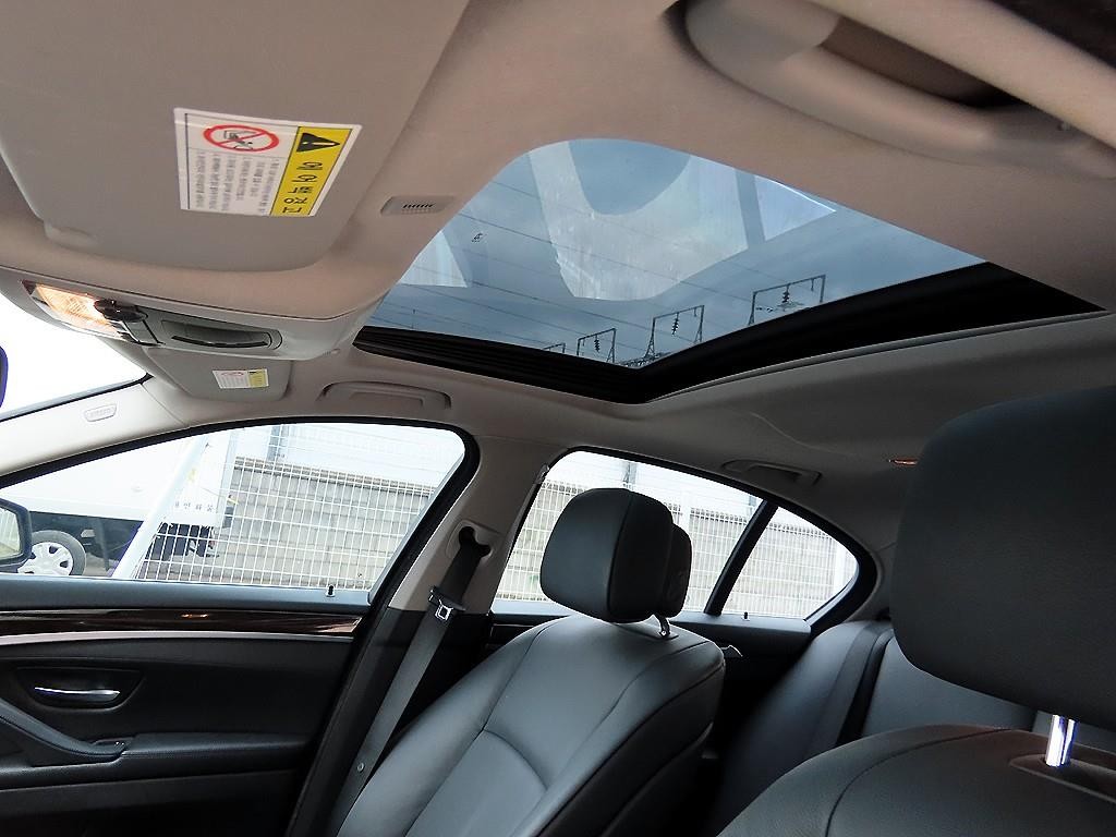 BMW 5시리즈 5시리즈 (F10) 528i xDrive 이미지 17