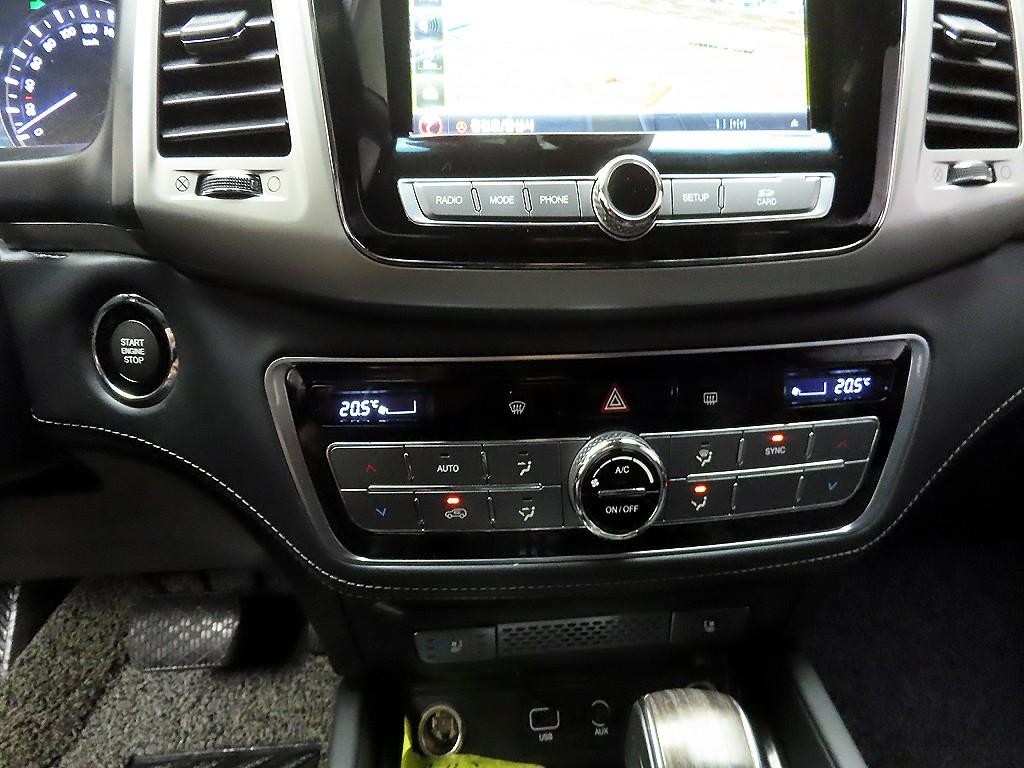 KG모빌리티(쌍용) 렉스턴 G4렉스턴 디젤 2.2 4WD 마제스티 이미지 16