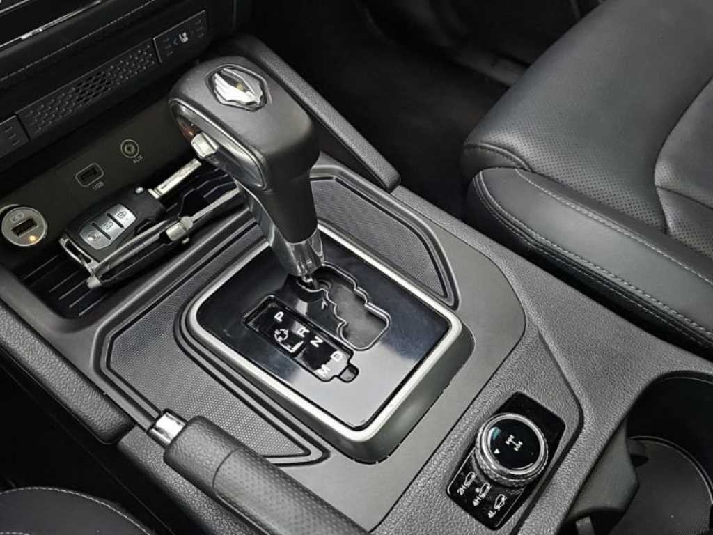 KG모빌리티(쌍용) 렉스턴 렉스턴 스포츠 칸 디젤 2.2 4WD 프로페셔널 X 이미지 12