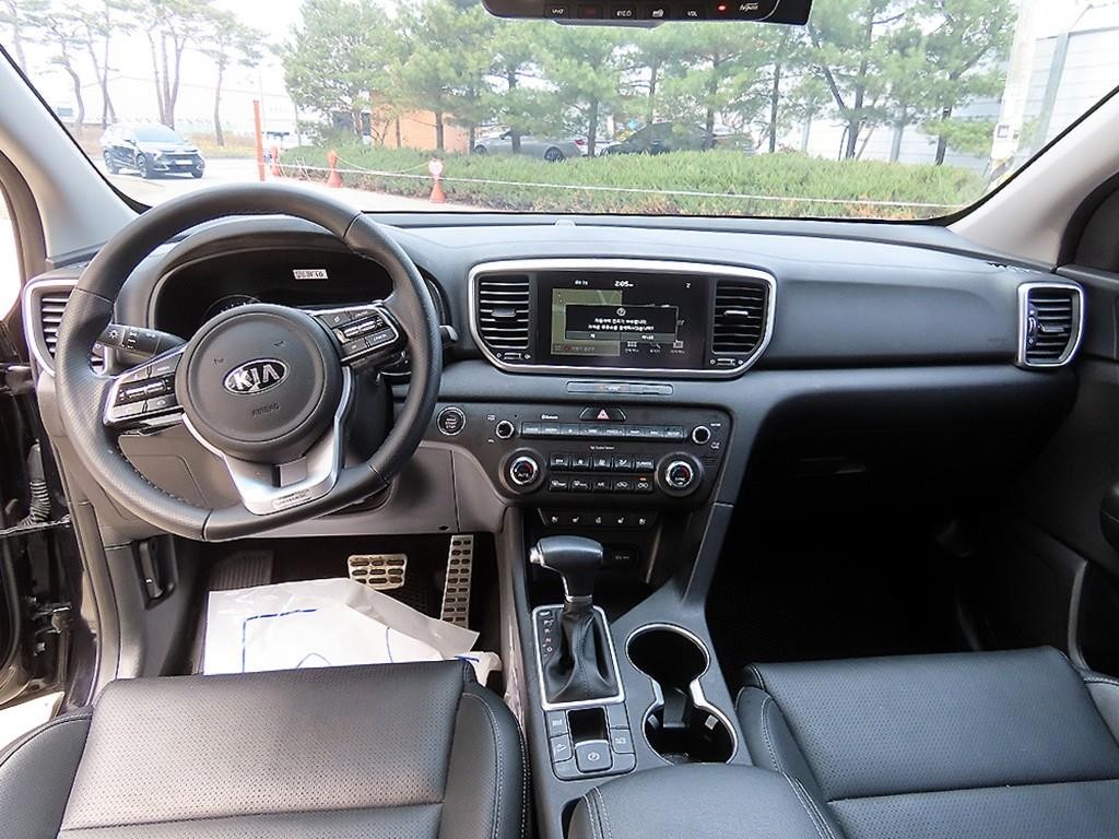 기아 스포티지 스포티지 더 볼드 1.6 디젤 2WD 프레스티지 이미지 7