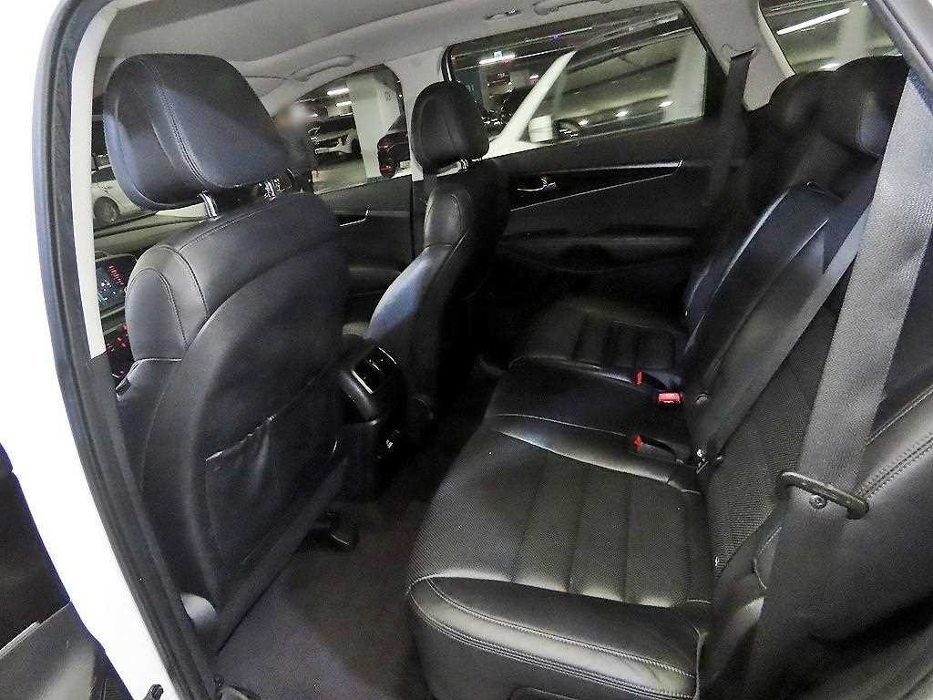 기아 쏘렌토 올 뉴 쏘렌토 디젤 4WD 2.0 노블레스 스페셜 이미지 7