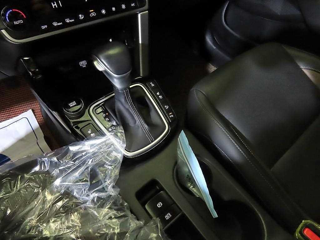 기아 셀토스 가솔린 1.6 터보 4WD 시그니처 이미지 12