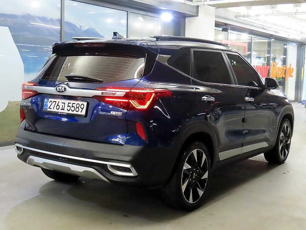기아 셀토스 가솔린 1.6 터보 4WD 시그니처 이미지 4