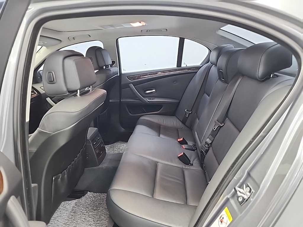 BMW 5시리즈 5시리즈 (E60) 528i 이미지 12