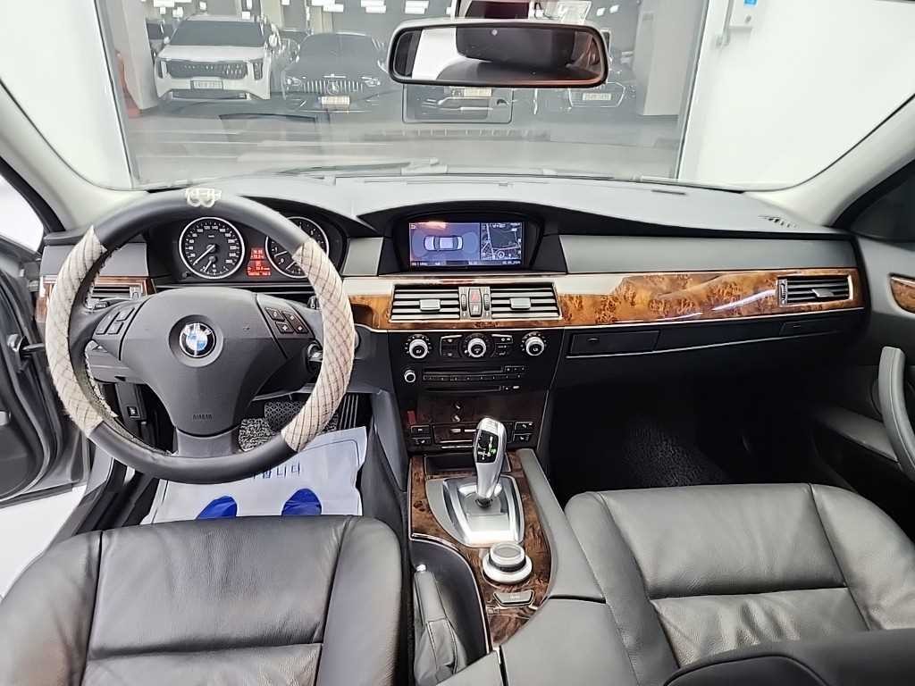 BMW 5시리즈 5시리즈 (E60) 528i 이미지 7