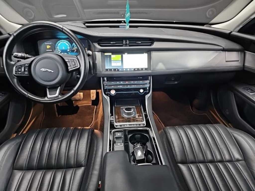 재규어 XF XF(X260) 2.0D 포트폴리오 이미지 5
