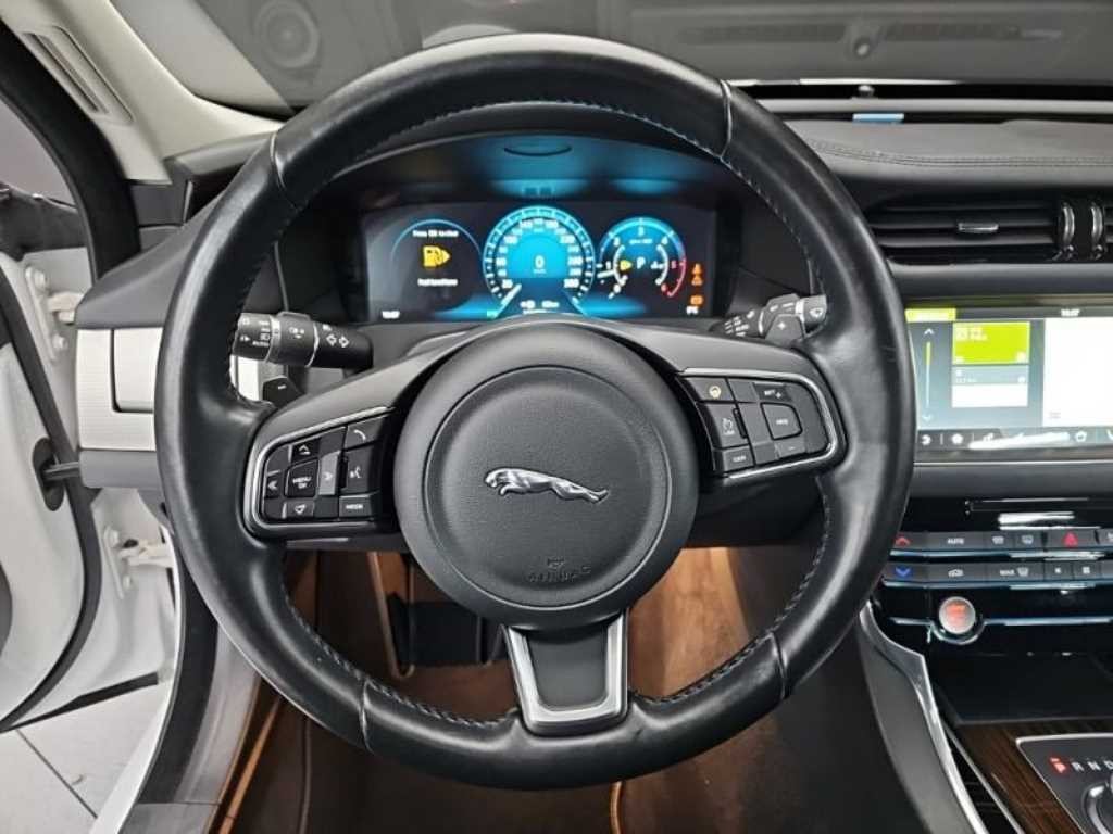 재규어 XF XF(X260) 2.0D 포트폴리오 이미지 9