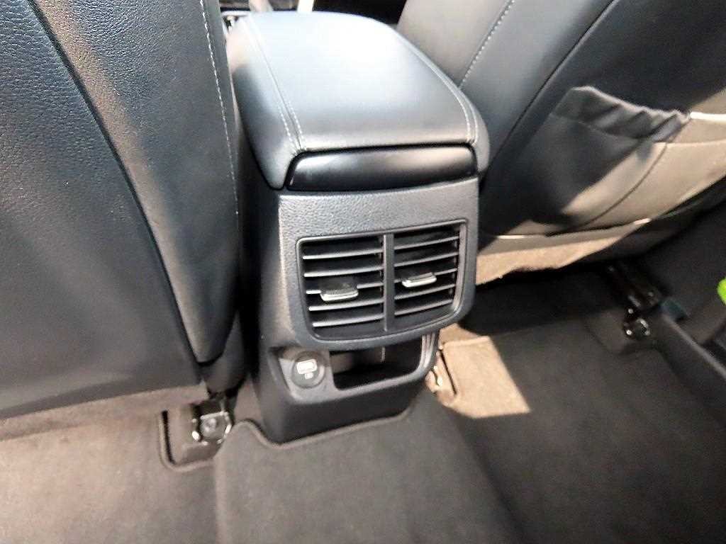 기아 셀토스 디젤 1.6 2WD 시그니처 이미지 18