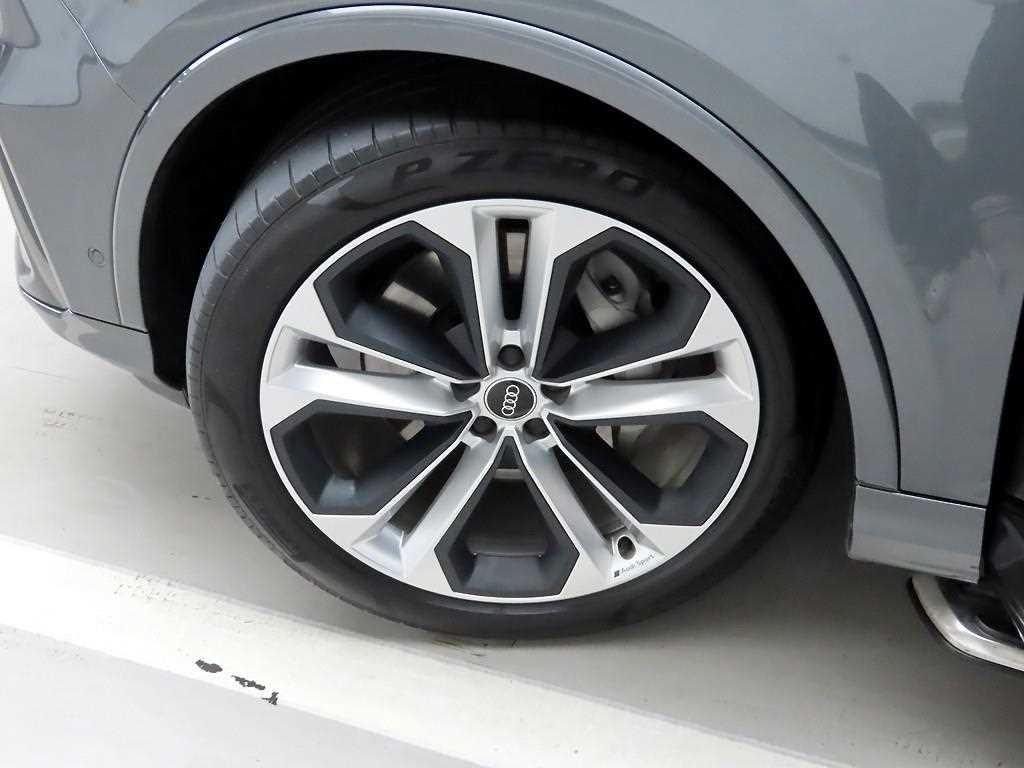 아우디 Q7 Q7 (4M) 55 TFSI 콰트로 프리미엄 이미지 19