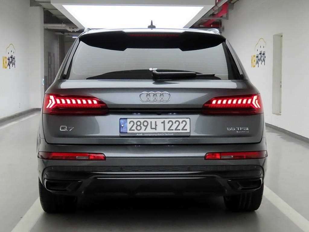 아우디 Q7 Q7 (4M) 55 TFSI 콰트로 프리미엄 이미지 3