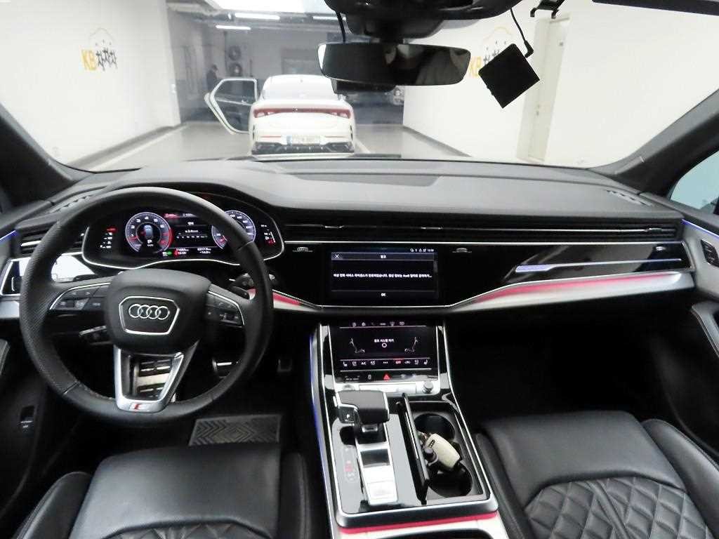 아우디 Q7 Q7 (4M) 55 TFSI 콰트로 프리미엄 이미지 6