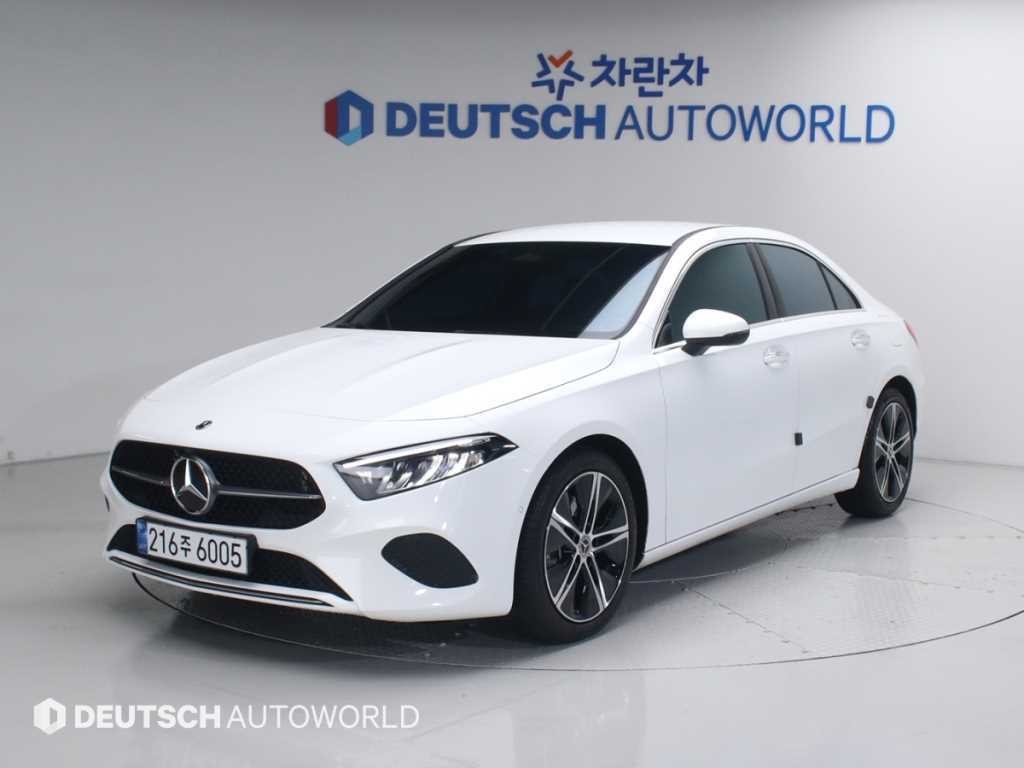 벤츠 A 클래스 A클래스 W177 A220 세단 이미지 1