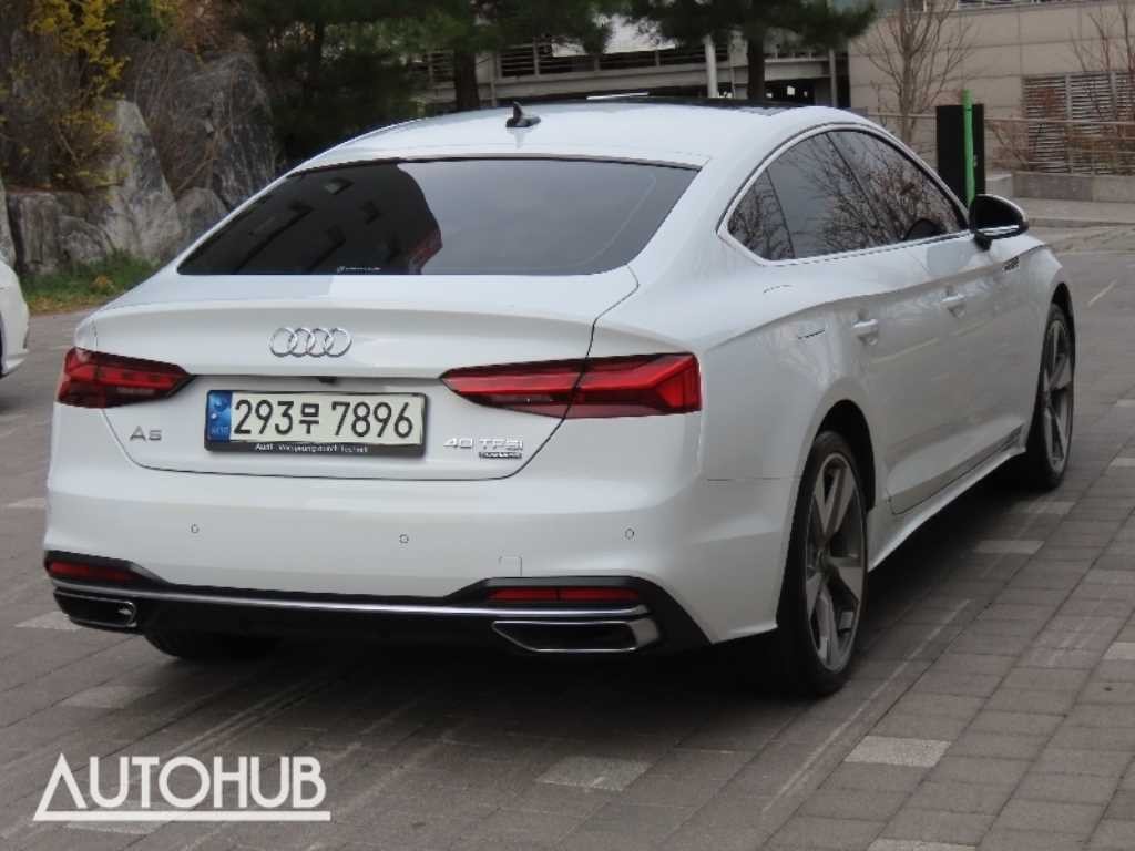 아우디 A5 A5 (F5) 40 TFSI 콰트로 스포트백 이미지 3