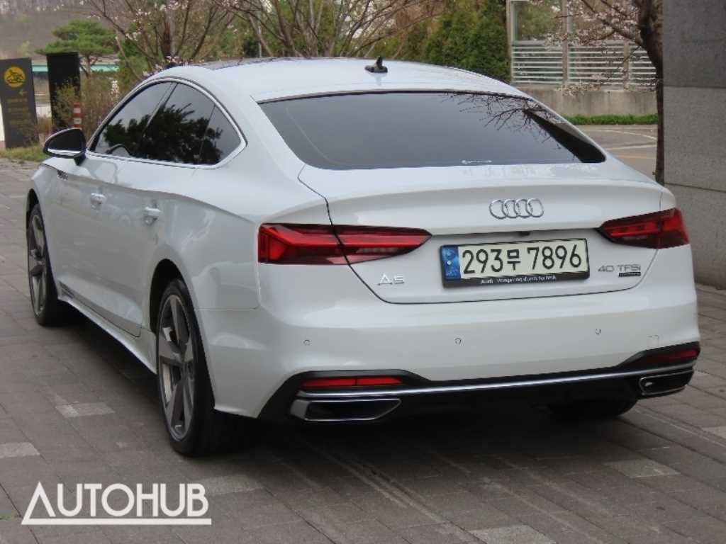 아우디 A5 A5 (F5) 40 TFSI 콰트로 스포트백 이미지 4