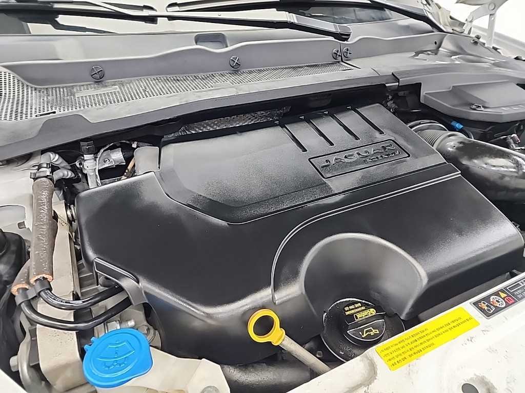 재규어 E-PACE P250 S 이미지 5