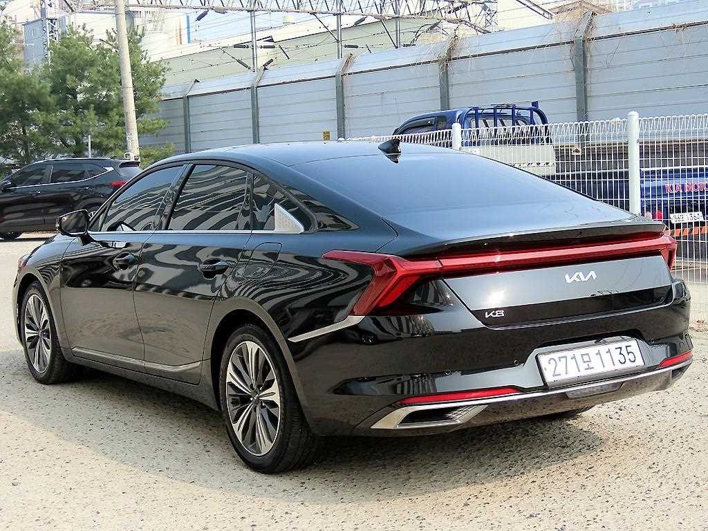 기아 K8 2.5 2WD 시그니처 이미지 3