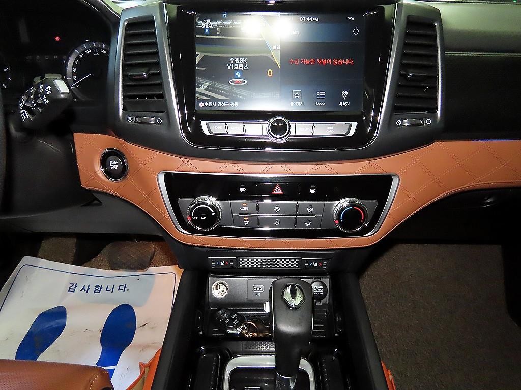 KG모빌리티(쌍용) 렉스턴 G4렉스턴 디젤 2.2 4WD 화이트 에디션 이미지 11