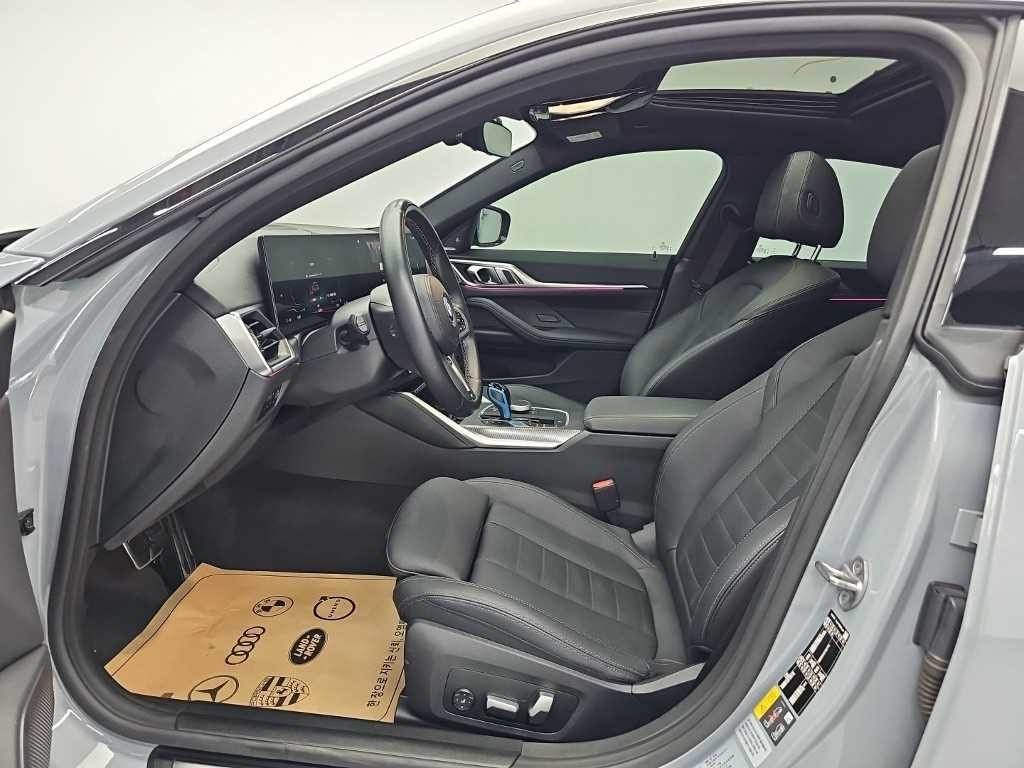 BMW i4 M50 이미지 11