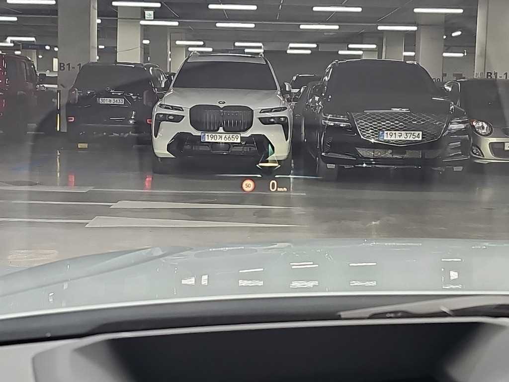 BMW i4 M50 이미지 18