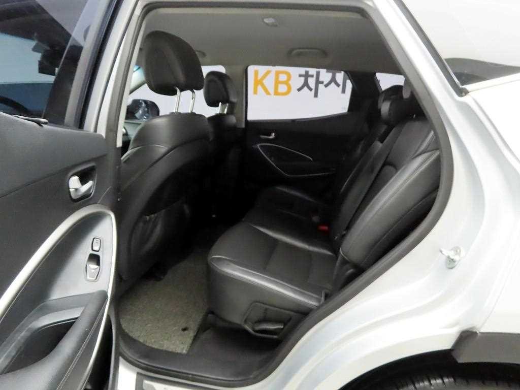 현대 싼타페 싼타페 더 프라임 디젤 2.0 2WD 익스클루시브 스페셜 이미지 12