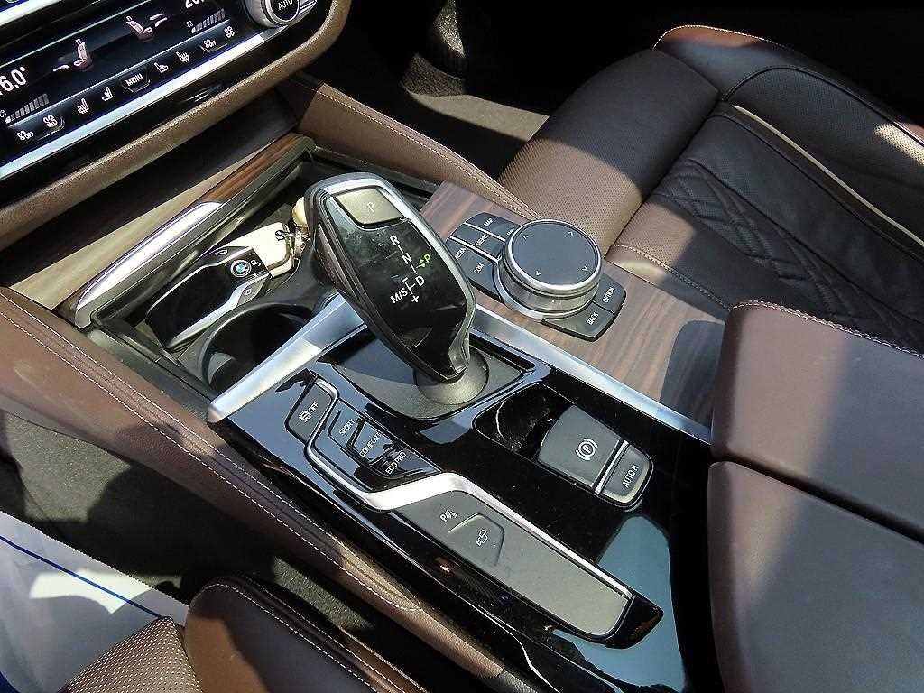 BMW 5시리즈 5시리즈 (G30) 520d M 스포츠 플러스 이미지 11