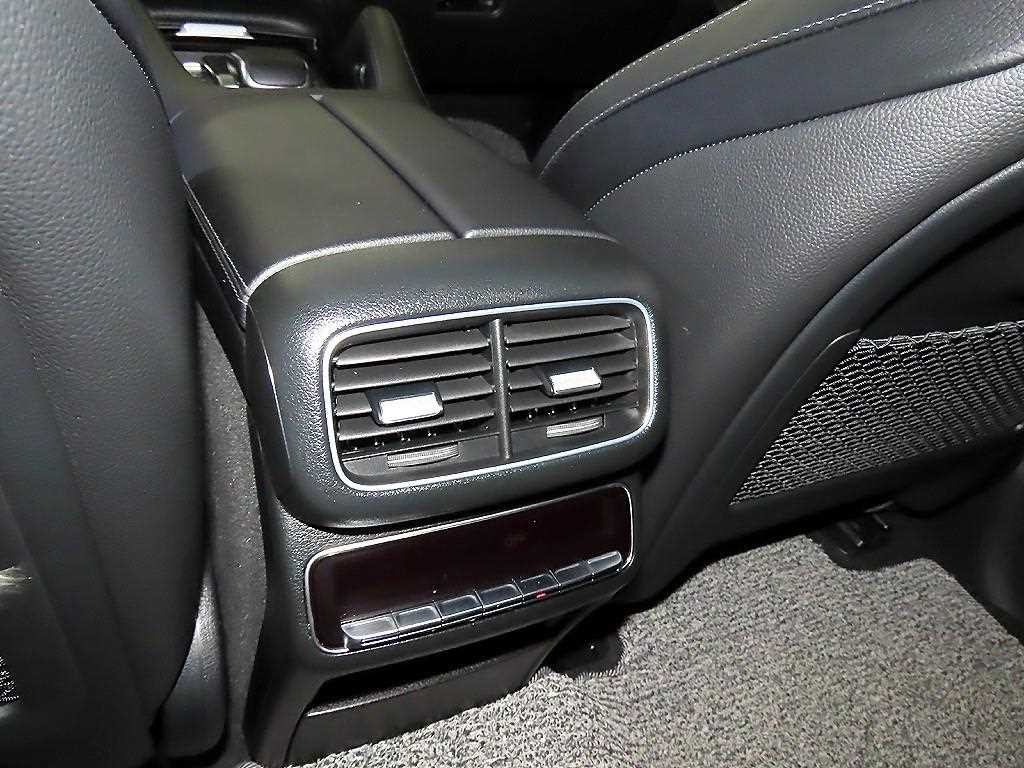 벤츠 GLE 클래스 GLE 클래스 W167 GLE 400d 4MATIC 쿠페 이미지 13