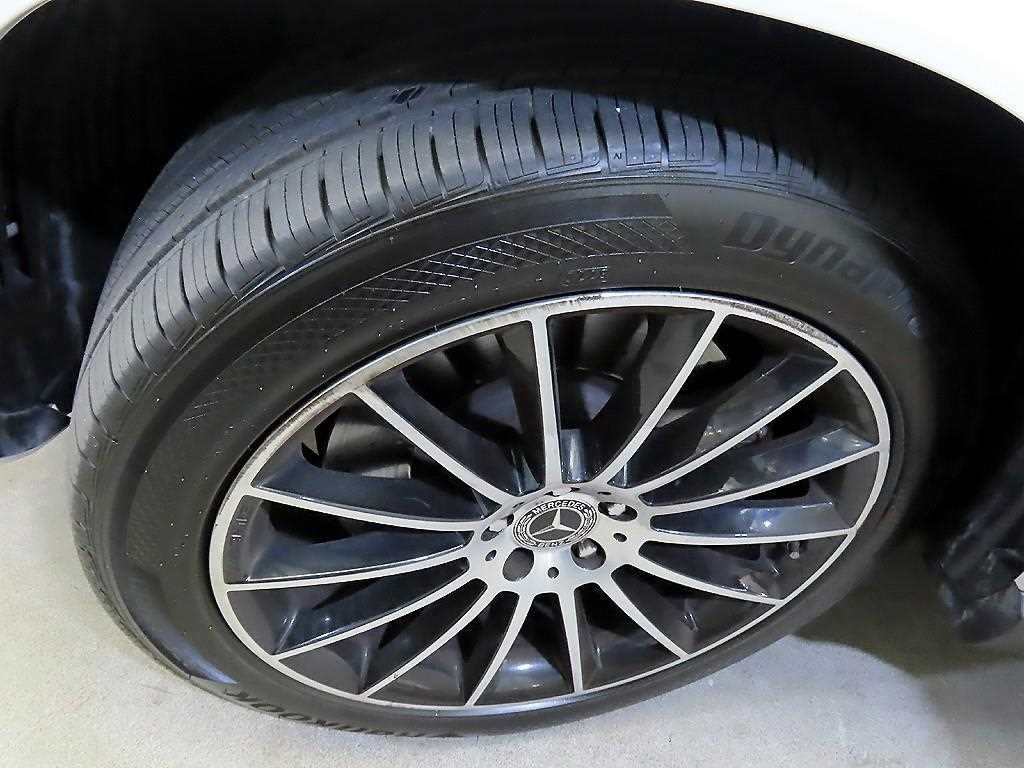 벤츠 GLE 클래스 GLE 클래스 W167 GLE 400d 4MATIC 쿠페 이미지 20