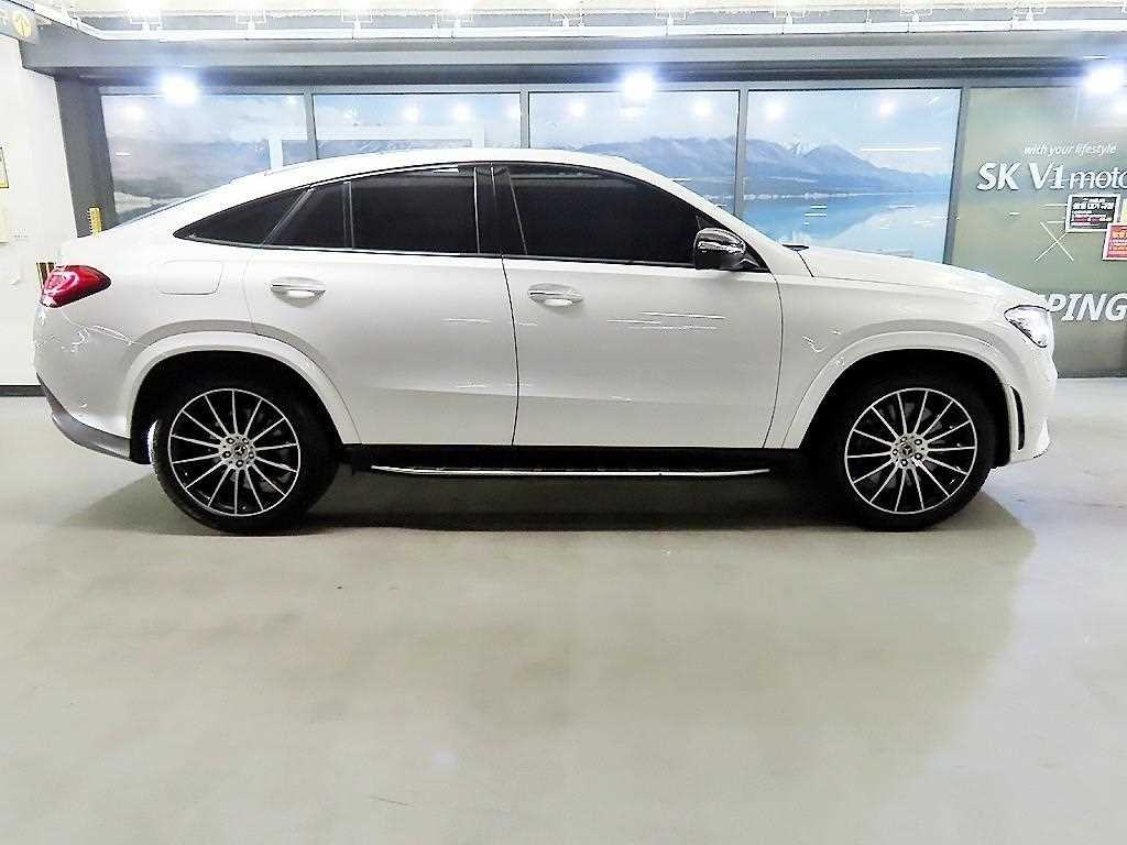 벤츠 GLE 클래스 GLE 클래스 W167 GLE 400d 4MATIC 쿠페 이미지 3