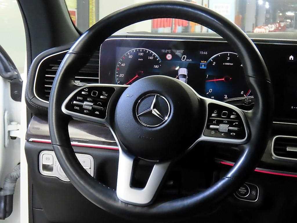 벤츠 GLE 클래스 GLE 클래스 W167 GLE 400d 4MATIC 쿠페 이미지 8
