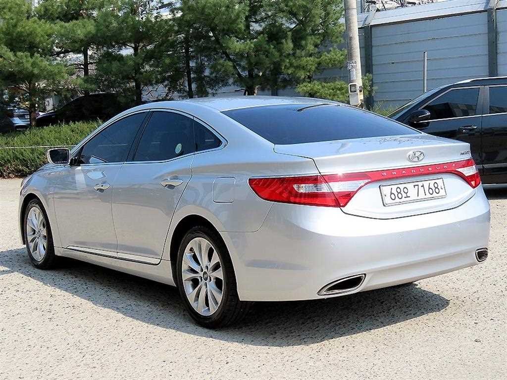 현대 그랜저 그랜저 HG HG300 PRIME 이미지 3